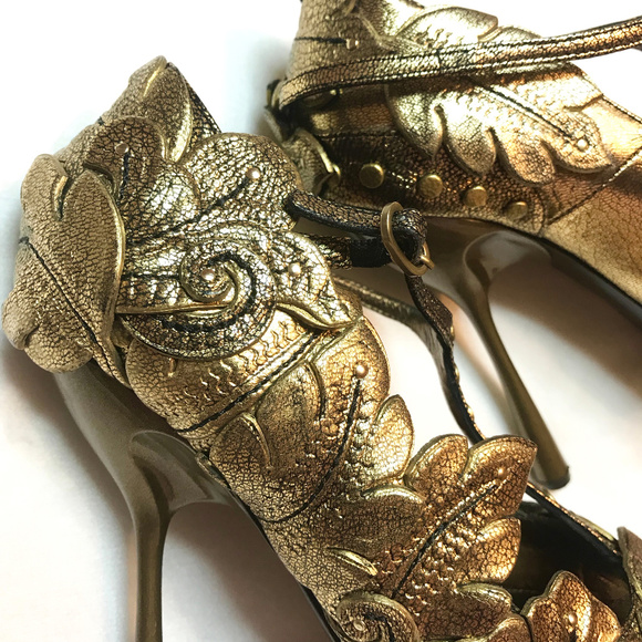 AUT Couture Floral Applique platform heels - Picture 4 of 8